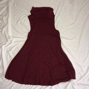 Sleeveless dress with turtleneck